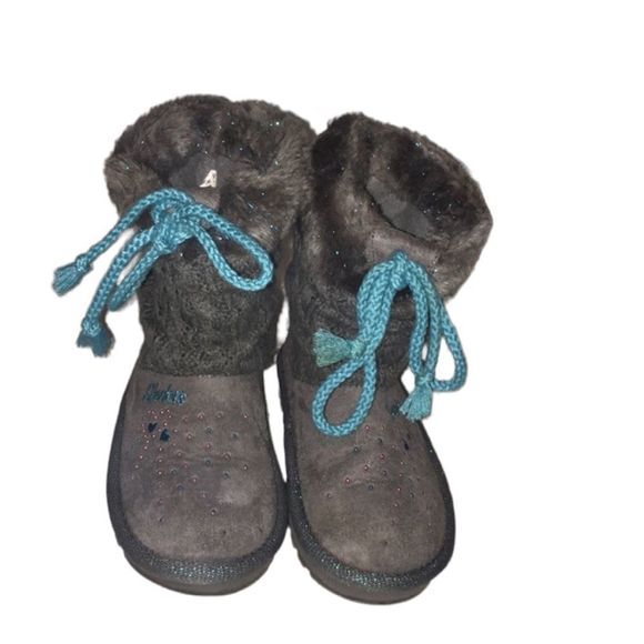 Skechers sweater boots size 9(toddler) - Picture 1 of 6